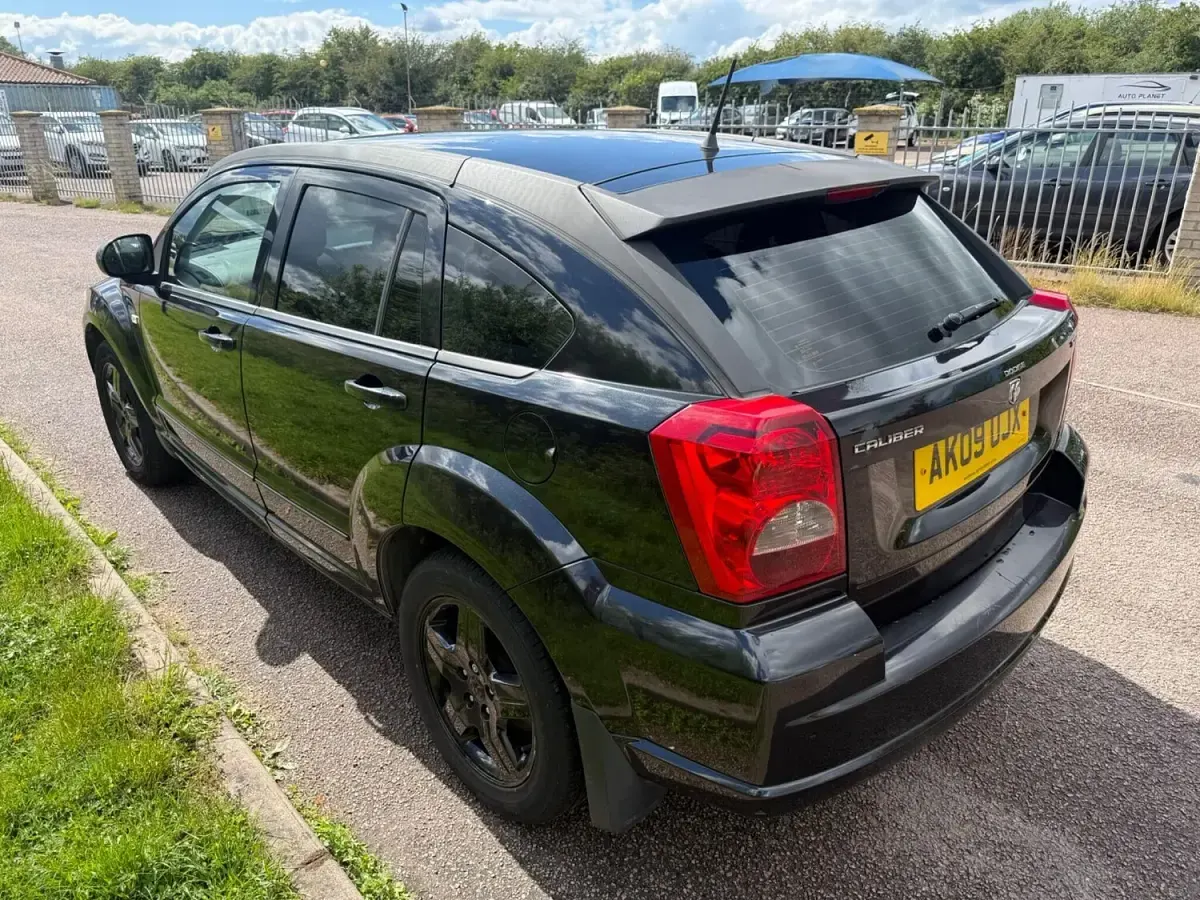Used Dodge Caliber SXT 154 HP (113 kW) 2009 Black Hatchback