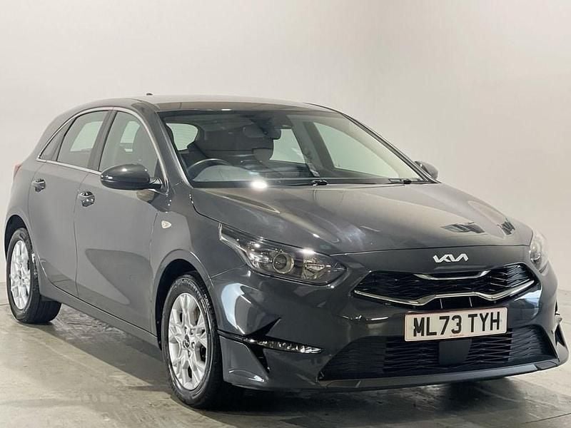 Grey Used 2023 Kia Ceed Hatchback | £14,499 (Good price) - Image 1/4