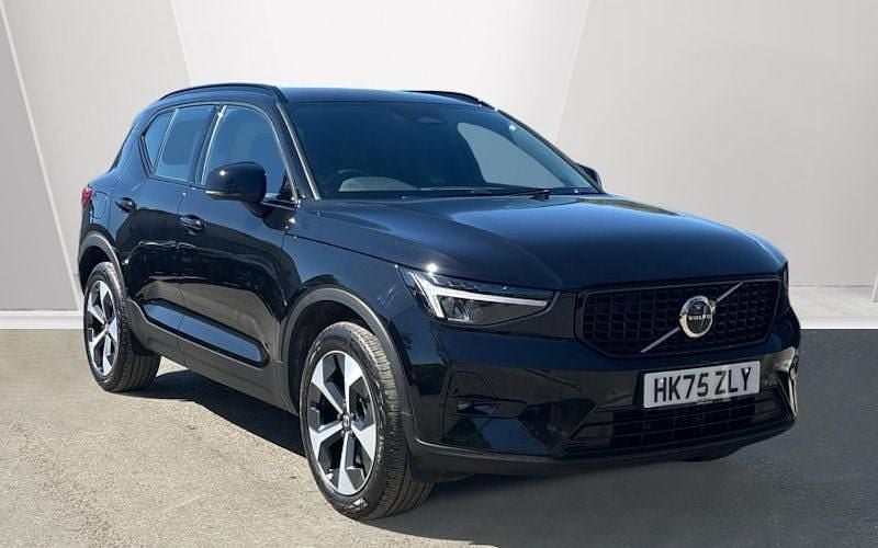 Usado Volvo XC40 Plus 163 HP (119 kW) 2025 SUV