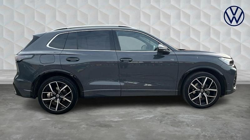 Used VW Tiguan R-line 150 HP (110 kW) 2024 Grey SUV
