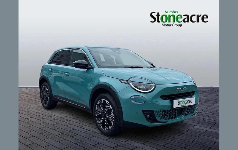 Blue New 2025 Fiat 600 SUV | £19,740 (Good price) - Image 1/4