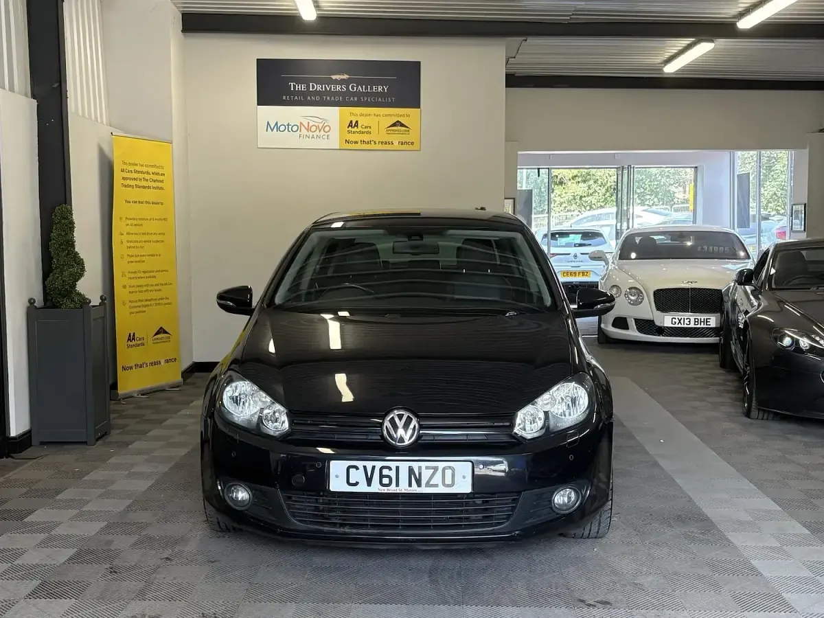 Used VW Golf VI Match 105 HP (77 kW) 2011 Black Hatchback