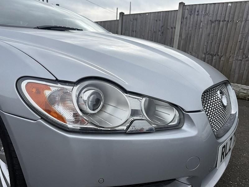Used Jaguar XF Luxury 271 HP (199 kW) 2009 Silver Sedan