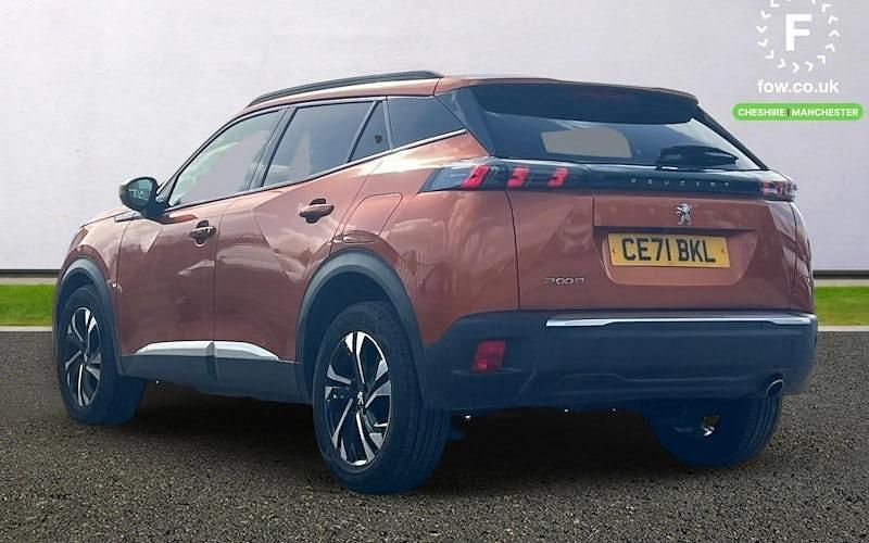 Second-hand Peugeot 2008 Allure Premium 110 CP (80 kW) 2021 Portocaliu SUV