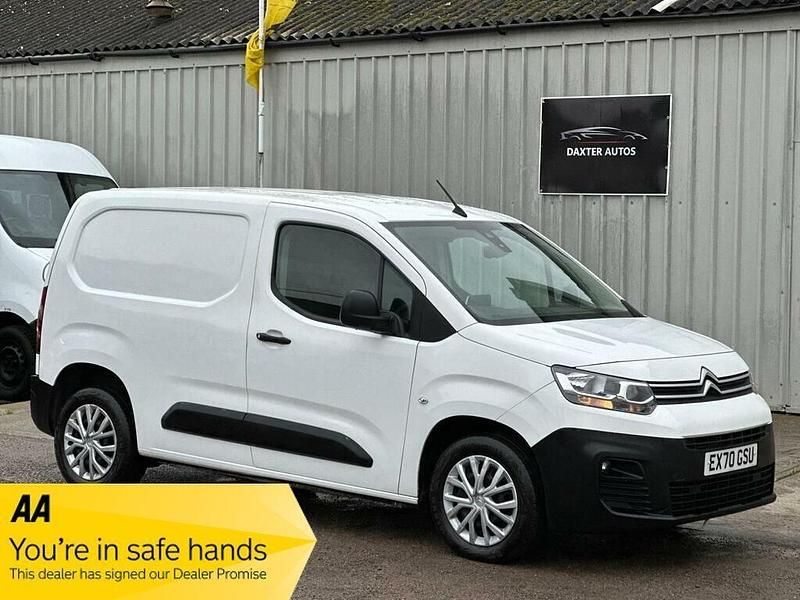 White Used 2020 Citroën Berlingo MPV | £7,890 (Good price) - Image 1/2