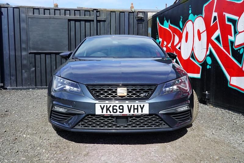 Used Seat Leon CUPRA 290 HP (213 kW) 2019 Grey Hatchback