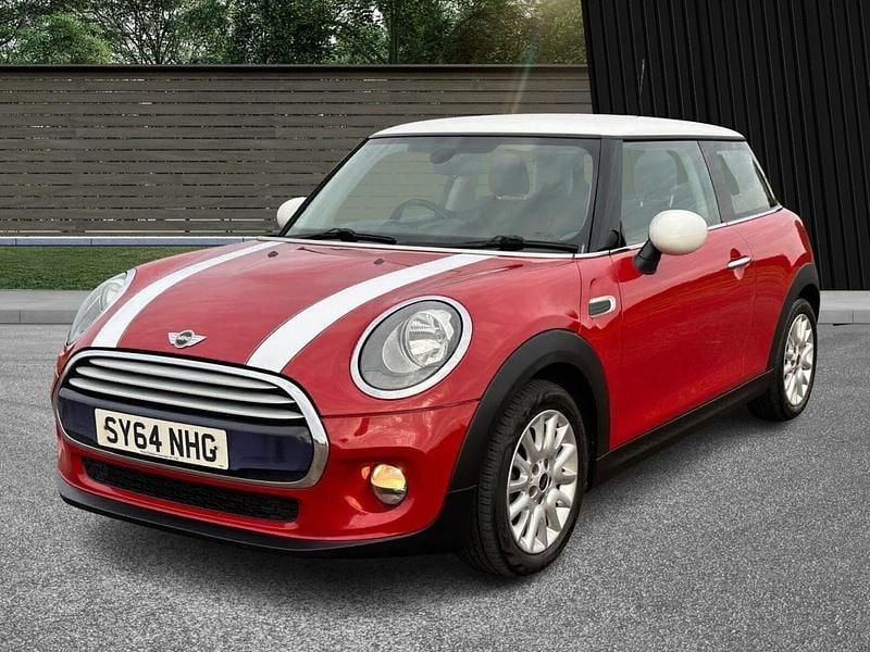 Red Used 2014 Mini Cooper D Hatch Hatchback | £4,699 (Good price) - Image 1/4