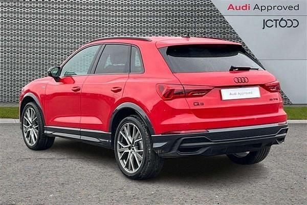Used Audi Q3 Black Edition 147 HP (108 kW) 2024 Red SUV