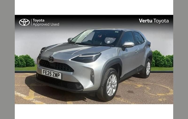 Used Toyota Yaris Cross 116 HP (85 kW) 2025 Silver SUV