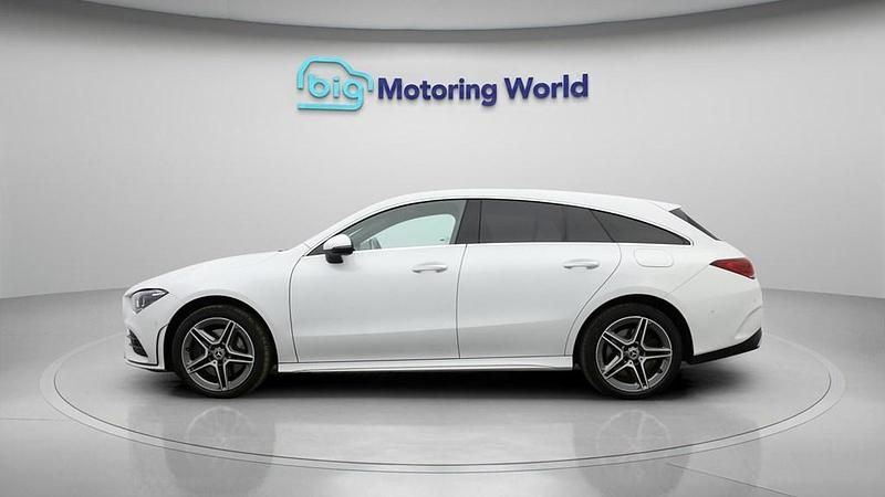 Used Mercedes CLA250e Shooting Brake AMG line 218 HP (160 kW) 2021 White Estate