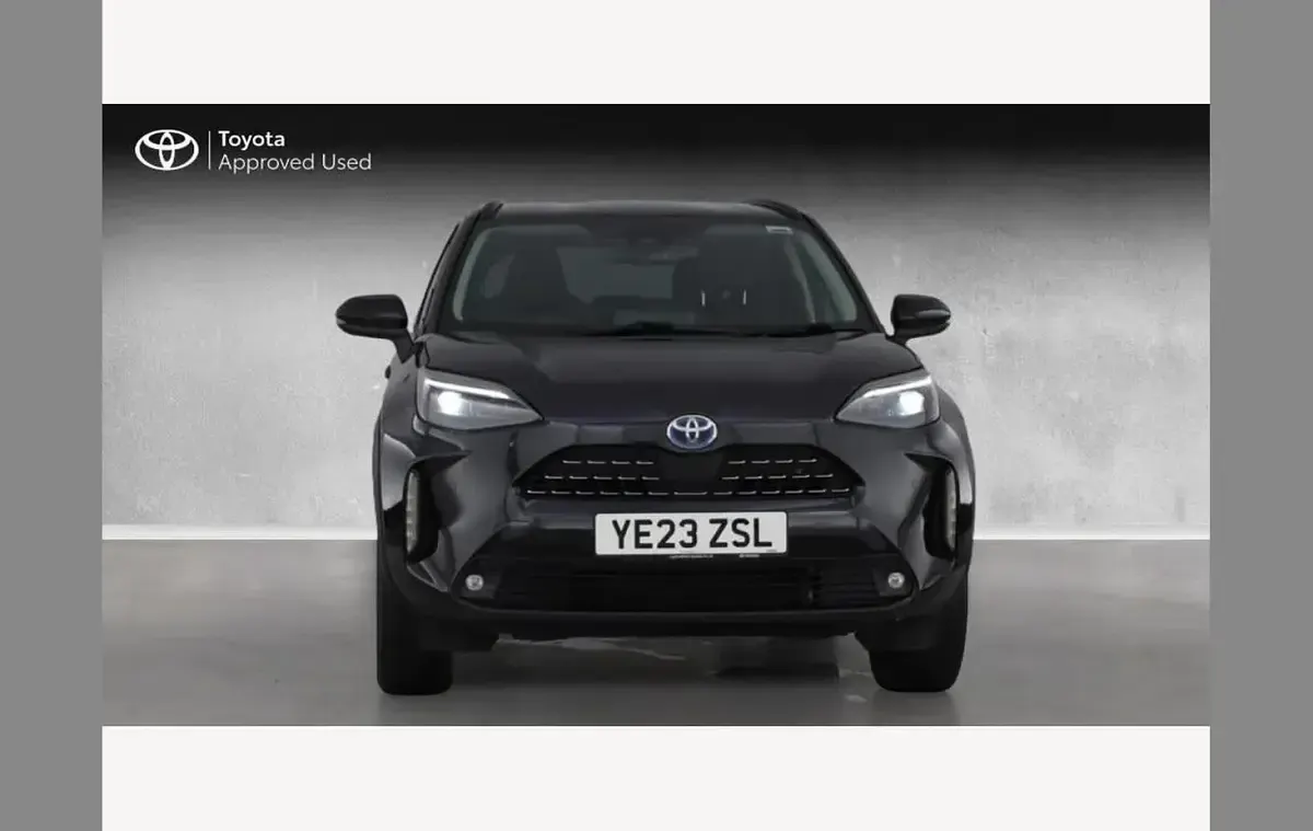 Used Toyota Yaris Cross 113 HP (83 kW) 2023 Black SUV