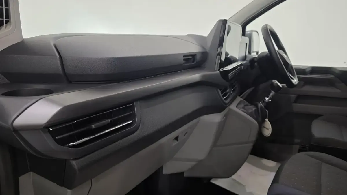 Used Ford Tourneo Titanium 136 HP (100 kW) 2024 Grey MPV
