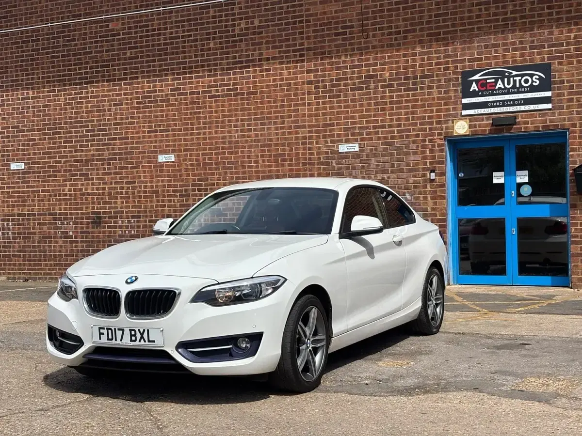 Used BMW 218 Sport Line 150 HP (110 kW) 2017 White Coupe
