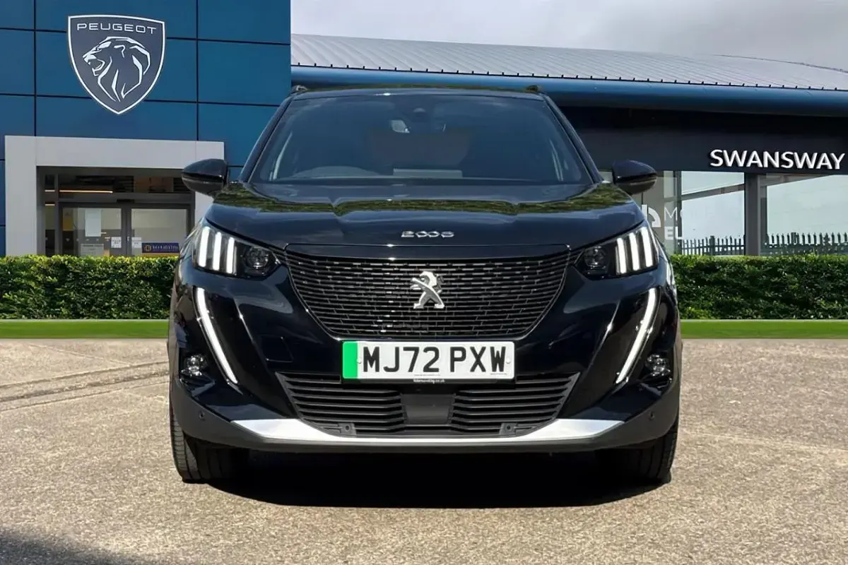 Used Peugeot e-2008 Premium 98 kW (134 HP) 2022 Black SUV
