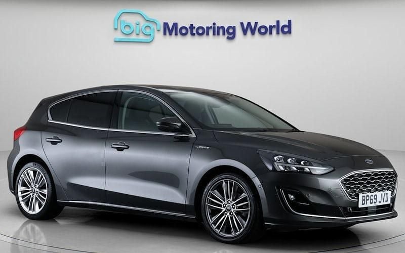 Used 2020 Ford Focus Vignale Hatchback | £11,300 (Fair price) - Image 1/4