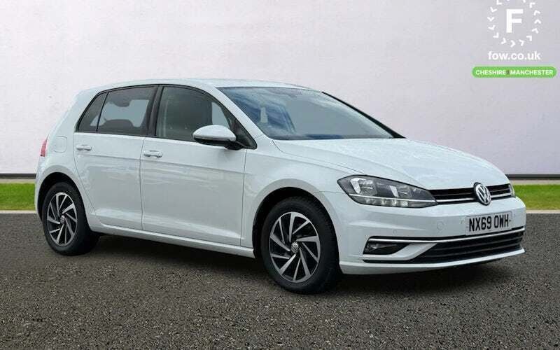 White Used 2019 VW Golf VII Match Hatchback | £13,499 (Fair price) - Image 1/4