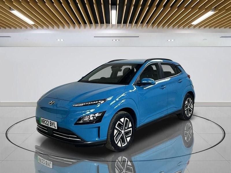Second-hand Hyundai Kona SE 100 kW (136 CP) 2022 Albastru SUV