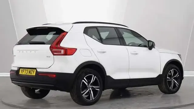 Second-hand Volvo XC40 Plus 163 CP (119 kW) 2024 SUV