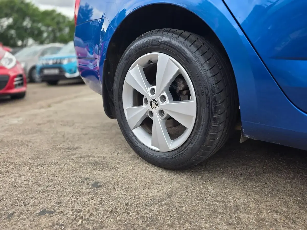 Used Skoda Octavia SE L 150 HP (110 kW) 2016 Blue Estate