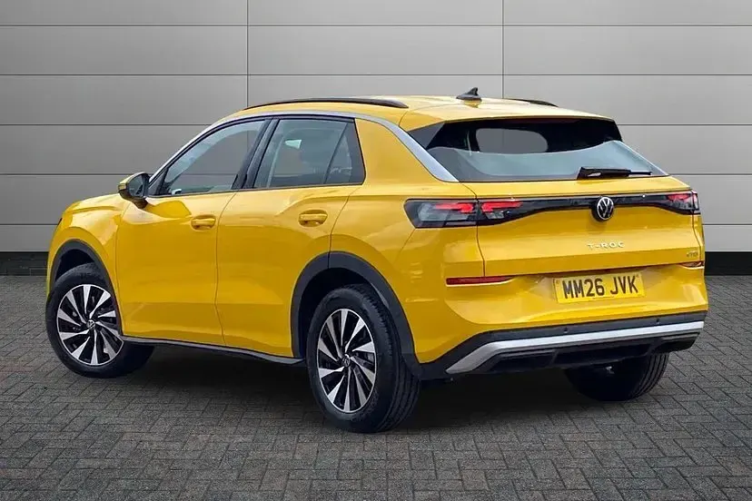 New VW T-Roc Life 116 HP (85 kW) 2026 Canary yellow SUV
