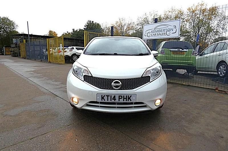 Used Nissan Note Acenta Premium 80 HP (58 kW) 2014 White MPV
