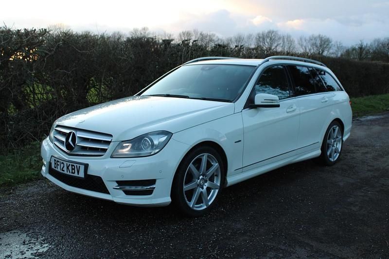 Used Mercedes C200 2012 White Estate