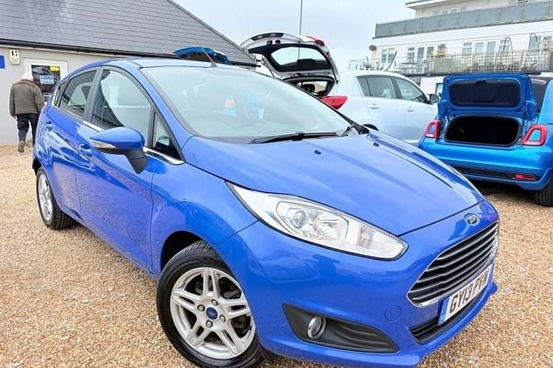 Used Ford Fiesta Zetec 82 HP (60 kW) 2013 Blue Hatchback