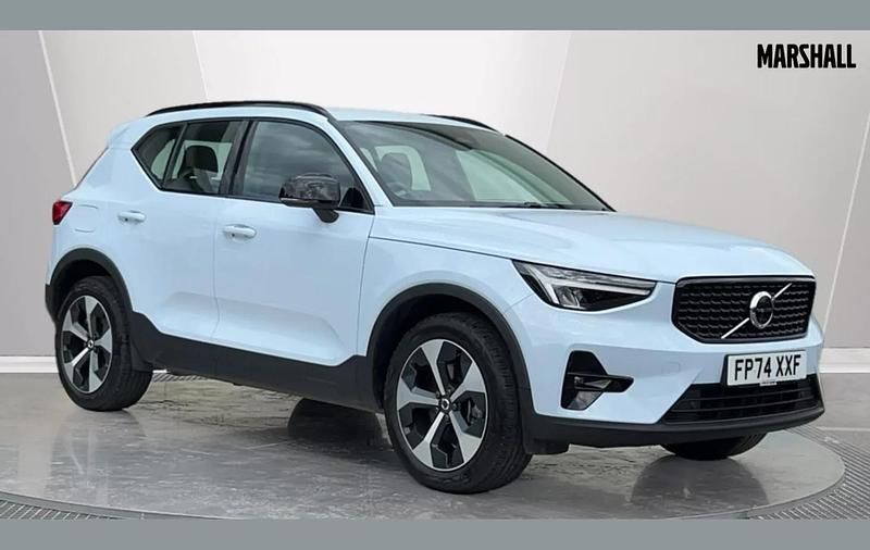 Blue Used 2025 Volvo XC40 Plus SUV | £34,451 (Fair price) - Image 1/4
