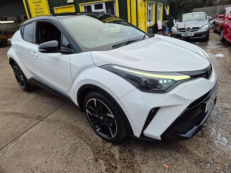 Used Toyota C-HR Sport 122 HP (89 kW) 2022 White/black SUV