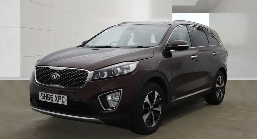 Used Kia Sorento 197 HP (144 kW) 2016 Red SUV