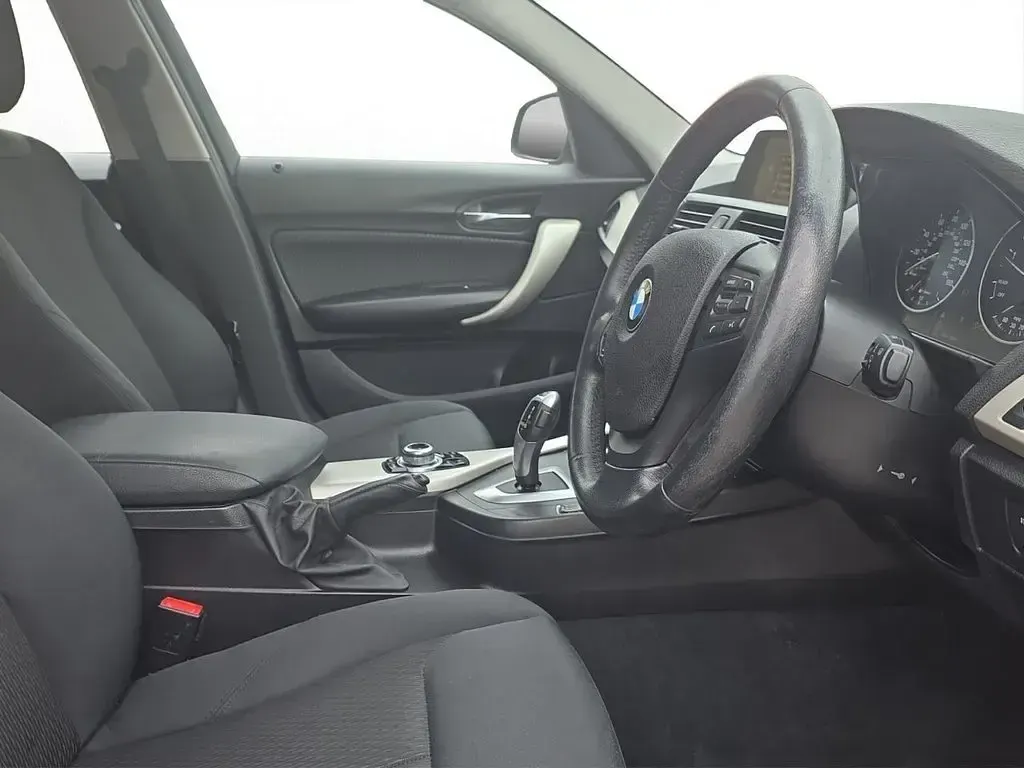 Used BMW 118 Comfort Edition 150 HP (110 kW) 2015 Black Hatchback