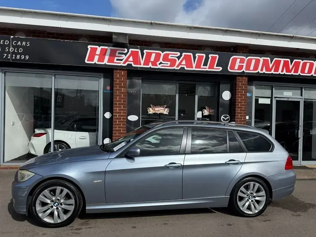 Używany BMW 320 177 KM (130 kW) 2009 Niebieski Kombi