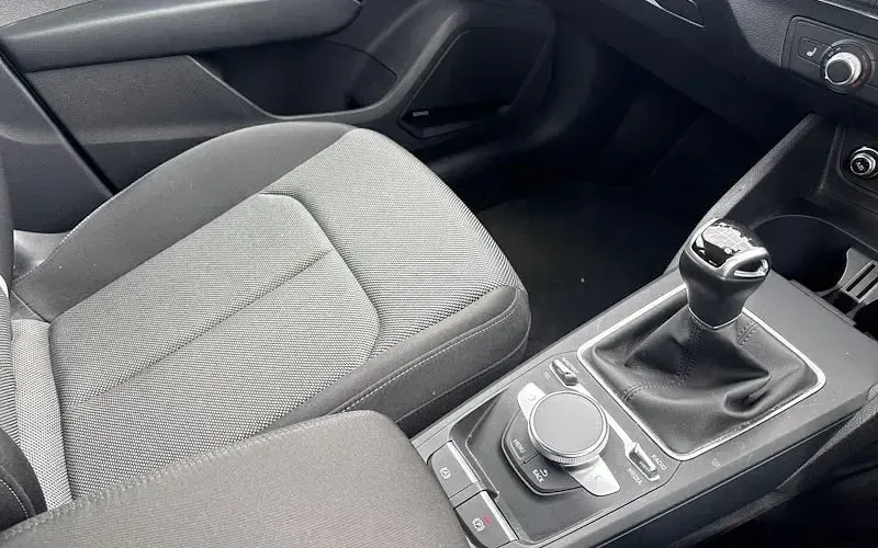 Used Audi Q2 Sport 150 HP (110 kW) 2023 Silver SUV
