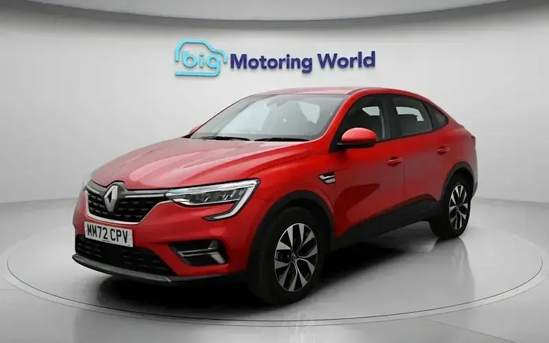 Begagnad Renault Arkana Evolution 145 HK (106 kW) 2023 Röd SUV