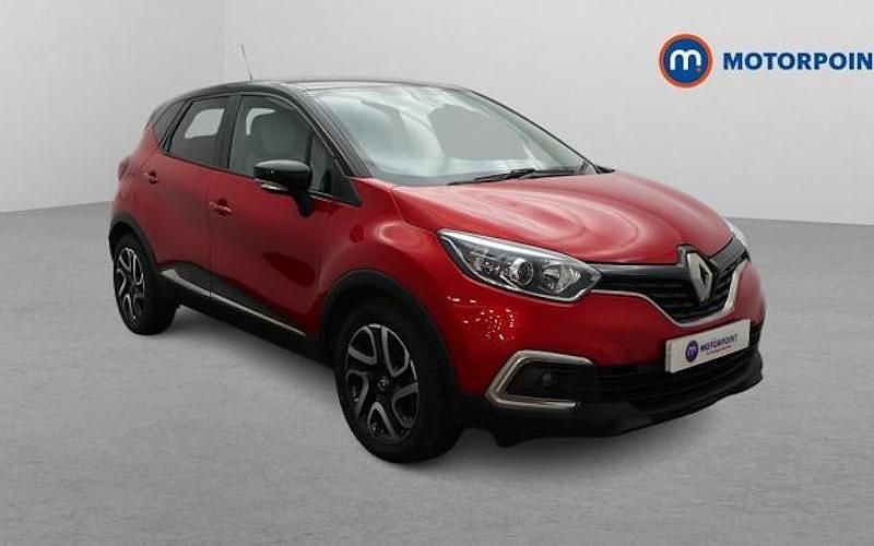 Used Renault Captur Iconic 150 HP (110 kW) 2019 Red SUV