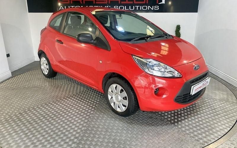 Used Ford Ka Studio 69 HP (50 kW) 2015 Red Hatchback