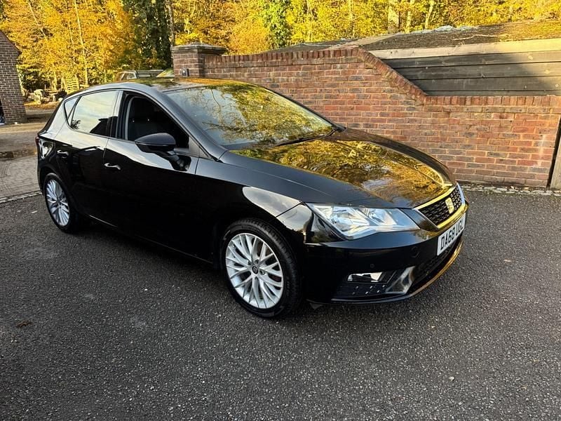 Black Used 2019 Seat Leon SE Dynamic Hatchback | £9,995 (Fair price) - Image 1/4