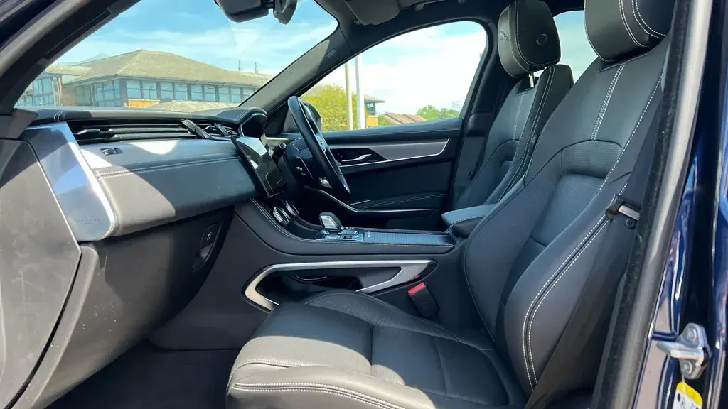 Used Jaguar F-Pace R-Dynamic 300 HP (220 kW) 2023 Blue SUV