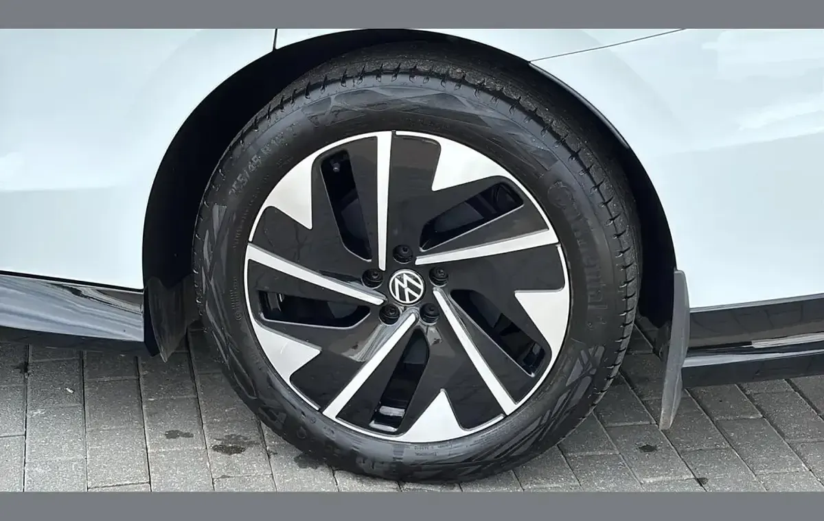 Used VW ID.7 Pro 210 kW (286 HP) 2024 White Hatchback