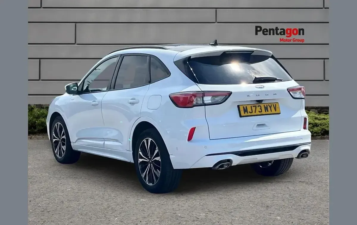 Used Ford Kuga ST-Line X 147 HP (108 kW) 2023 White SUV