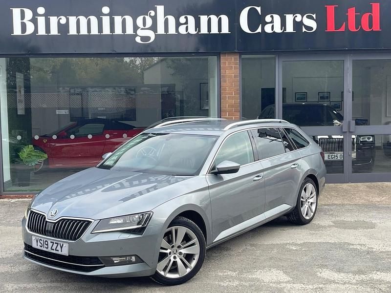 Grey Used 2019 Skoda Superb SE L Executive Estate | £8,900 (Fair price) - Image 1/4