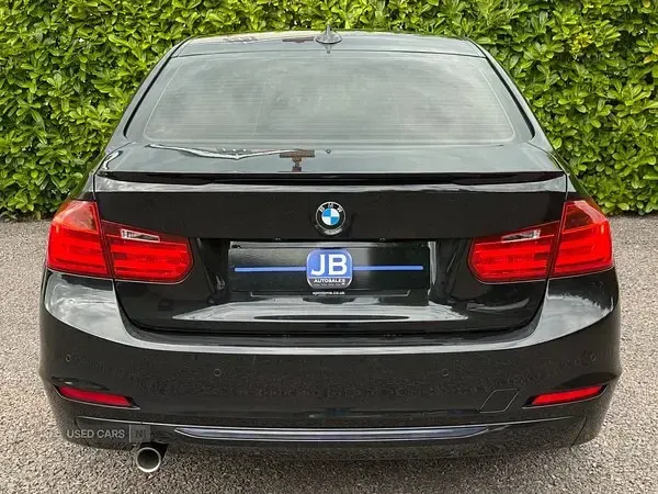 Usado BMW 316 Sport Line 2015 Negro Berlina
