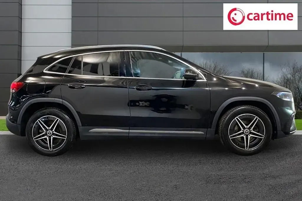 Usado Mercedes EQA350 AMG line 214 kW (292 CV) 2023 Negro SUV
