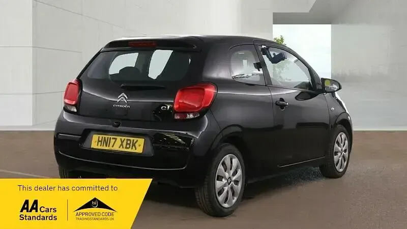 Used Citroën C1 Feel 82 HP (60 kW) 2017 Black Hatchback