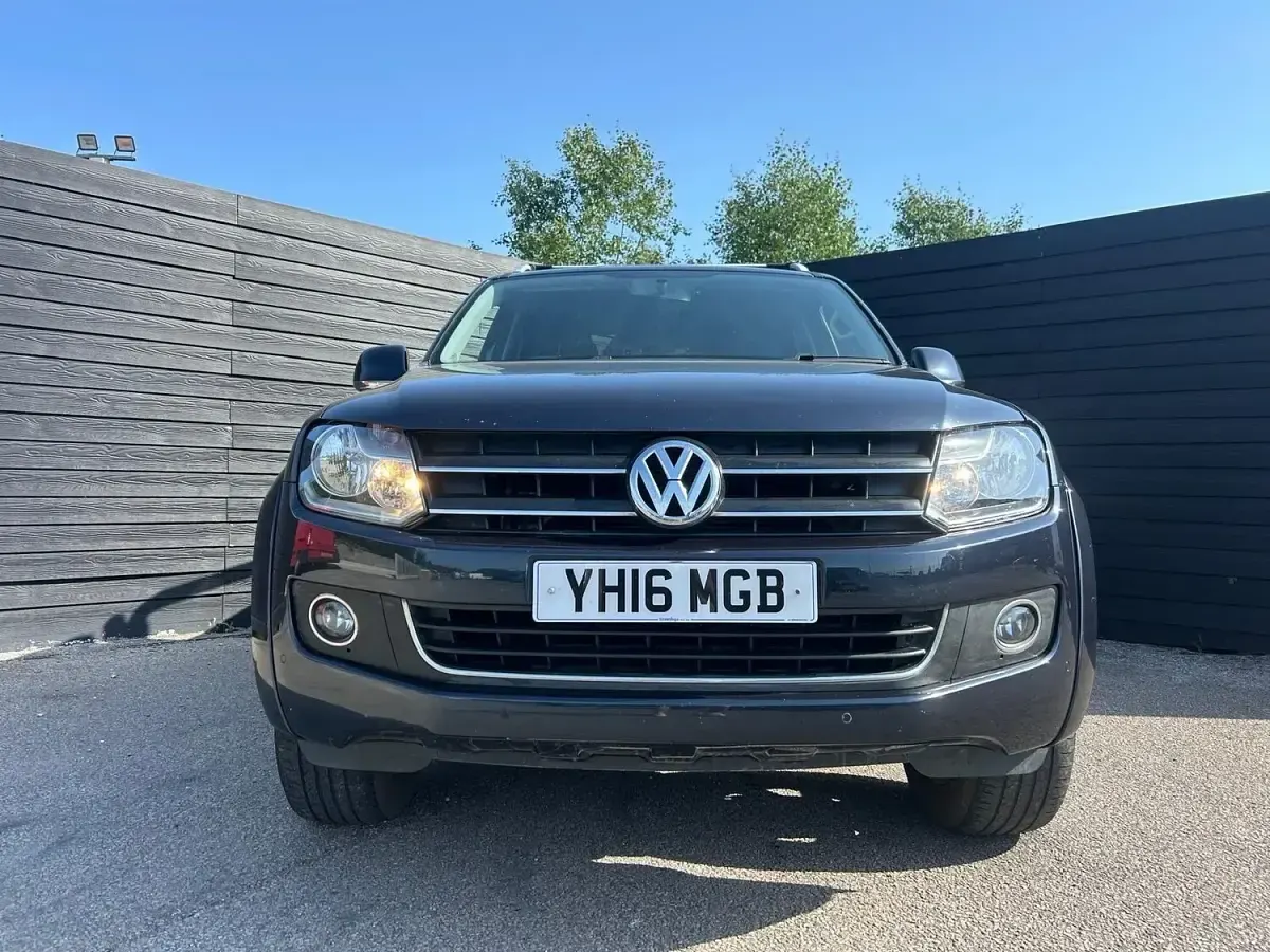 Used VW Amarok Highline 180 HP (132 kW) 2016 Blue Pickup