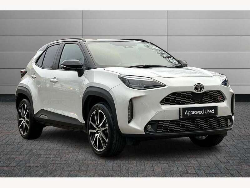 Other Used 2024 Toyota Yaris Cross Sport SUV | £23,995 (Fair price) - Image 1/2