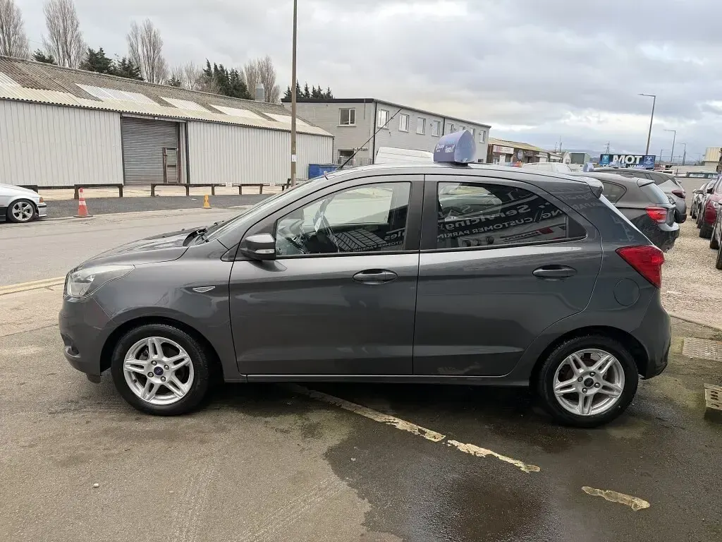 Used Ford Ka Plus Zetec 85 HP (62 kW) 2017 Grey Hatchback