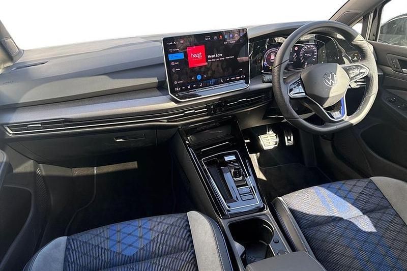 Used VW Golf VIII Black Edition 333 HP (244 kW) 2025 Black Hatchback