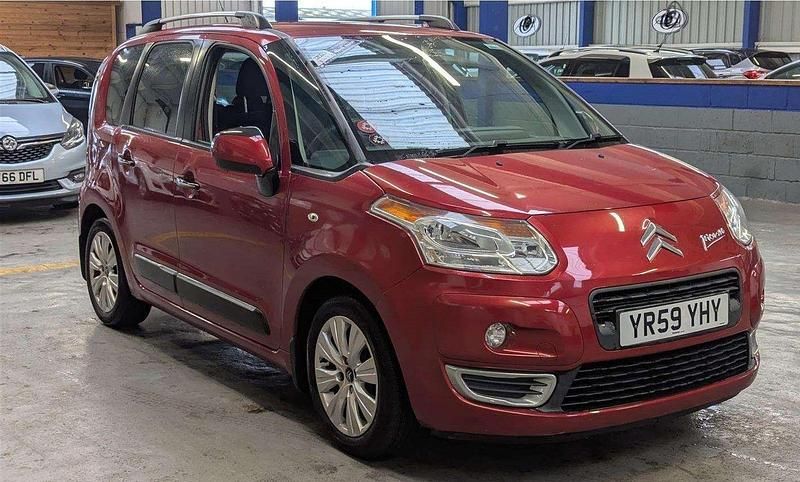 Red Used 2009 Citroën C3 Picasso Exclusive MPV | £2,490 (Fair price) - Image 1/4