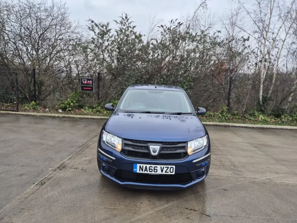 Begagnad Dacia Sandero Ambiance 2016 Blå Halvkombi